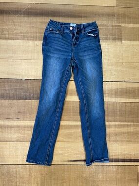 Time and Tru Straight Leg Junior girl Jeans - Dark Blue Wash